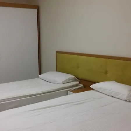 Dzhennet Moonlight Apartamento *